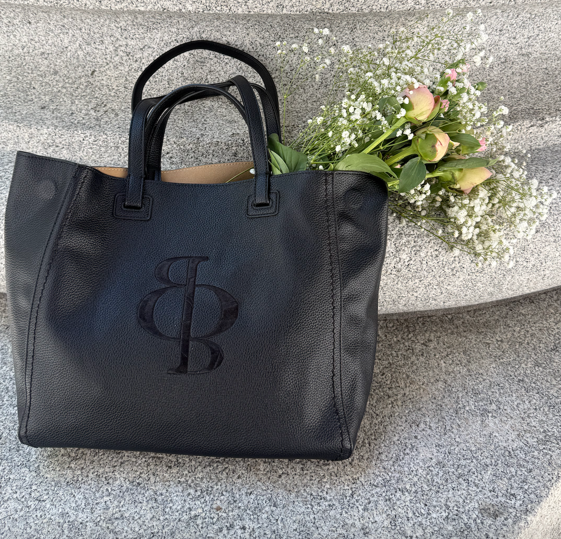 The Handbags Our Mothers Carried