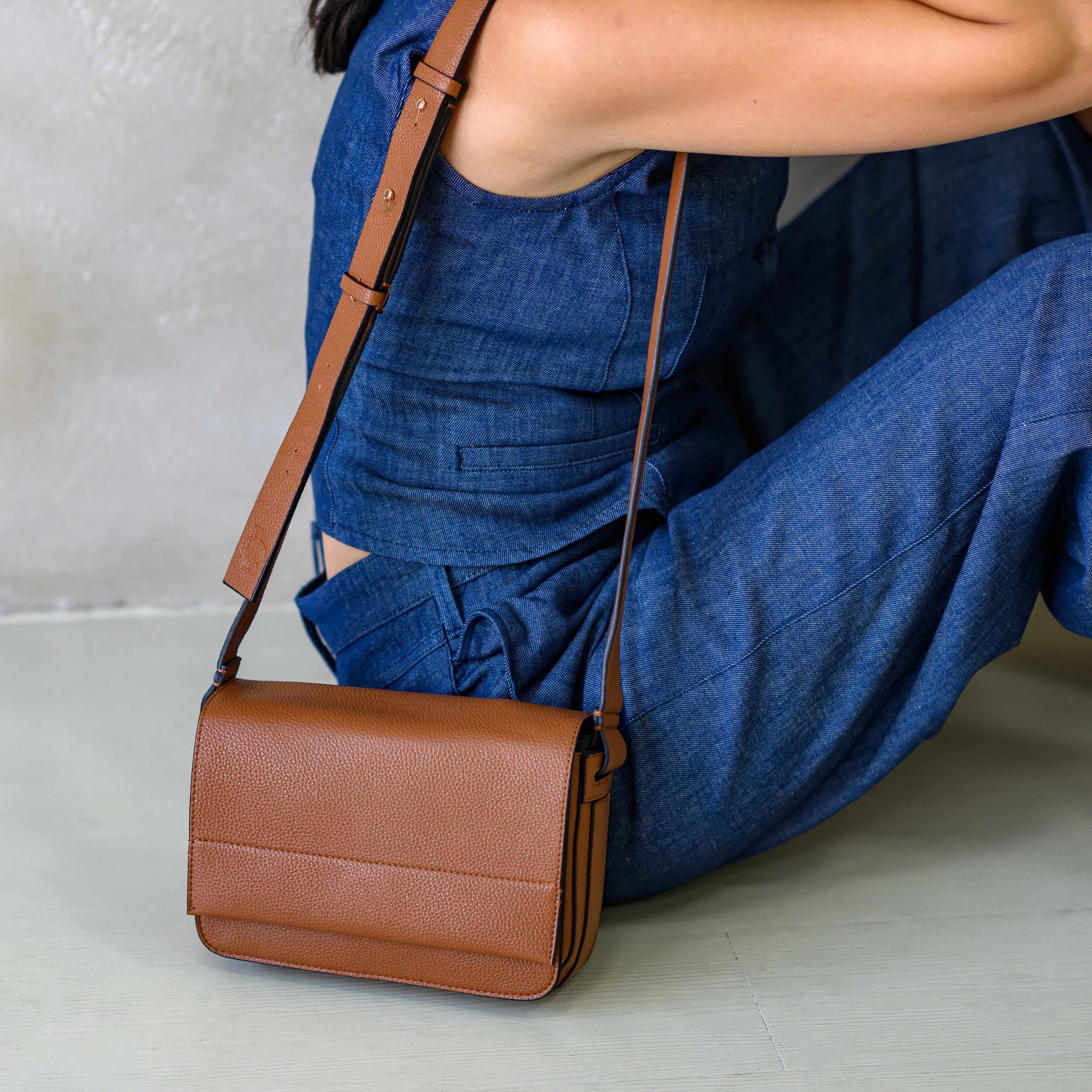 Farah.24 - TAN - CREMA