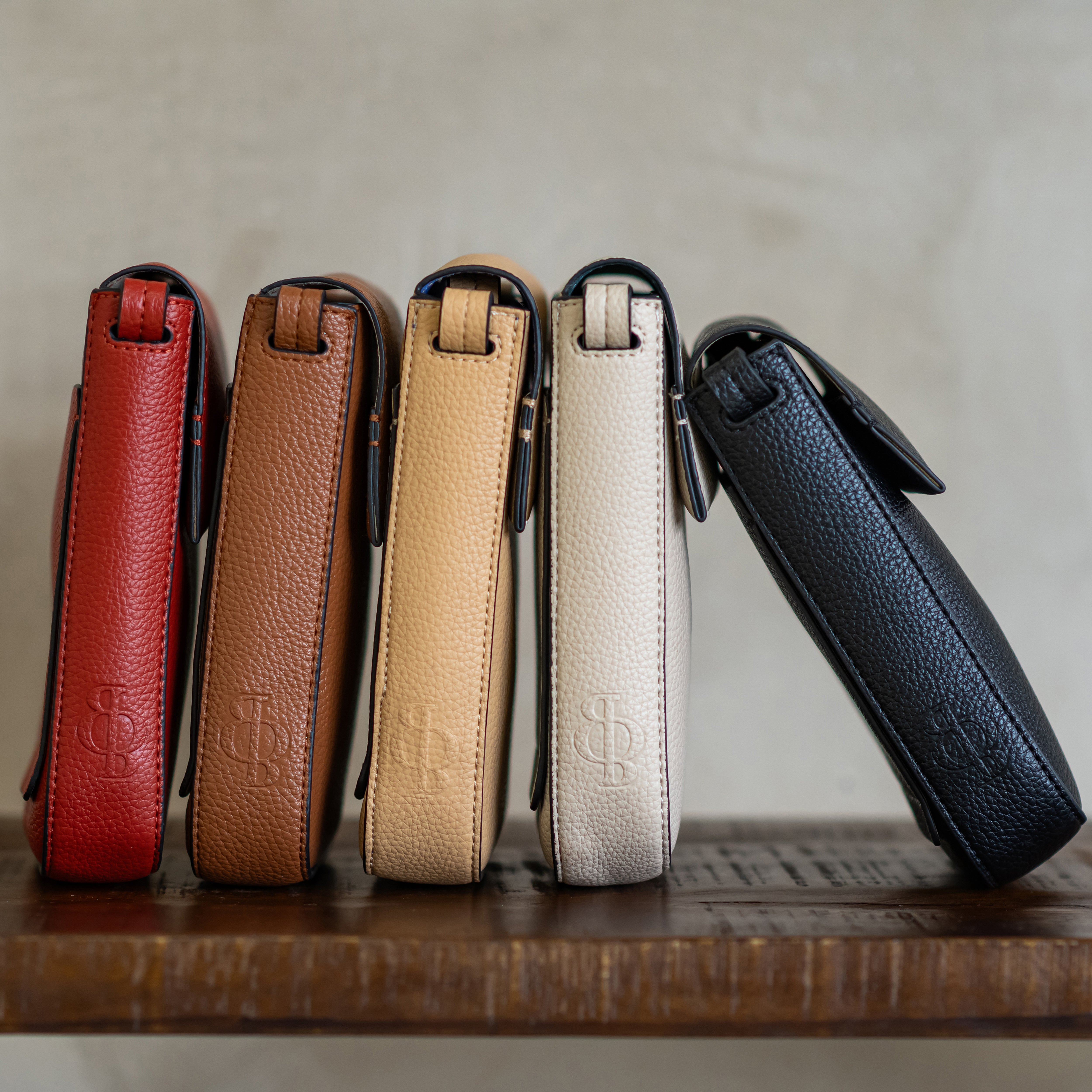 Mocha.02 Phone Bag Tan