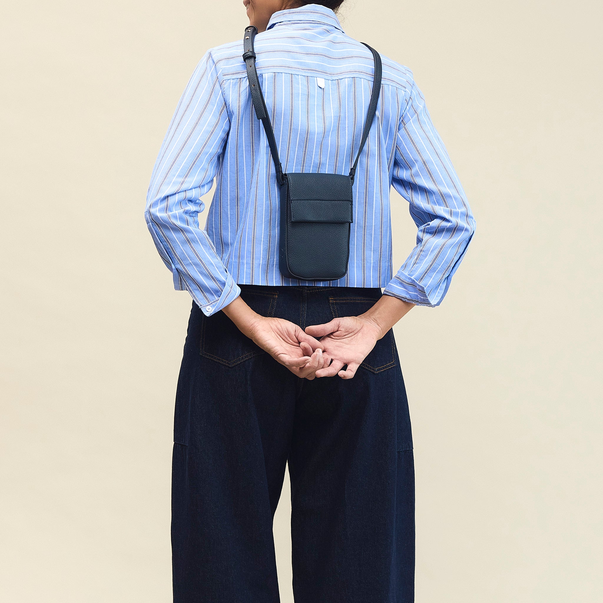 Mocha.02 Phone Bag Midnight Blue